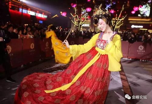 非洲网红不倒翁图片,独特魅力征服全球目光