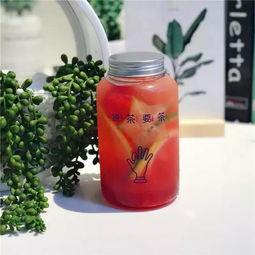 网红解渴饮料,夏日清凉新宠，健康饮品新潮流